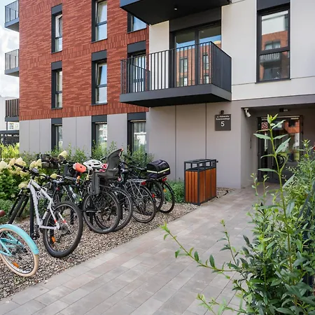 Regatta With Parking By Lion Apartmán
